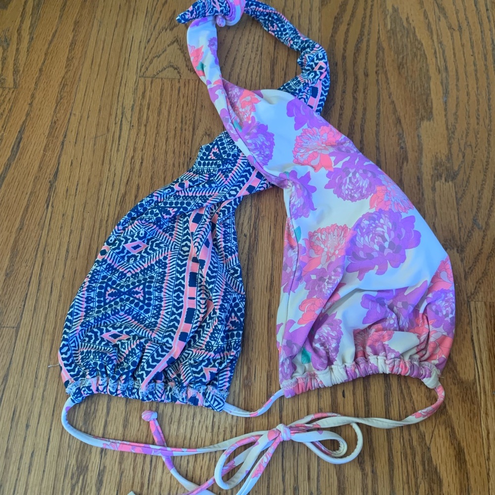 O’neill crisscross bathing suit top